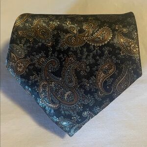 Trentino Hand Made Italy Paisley Silk Tie
